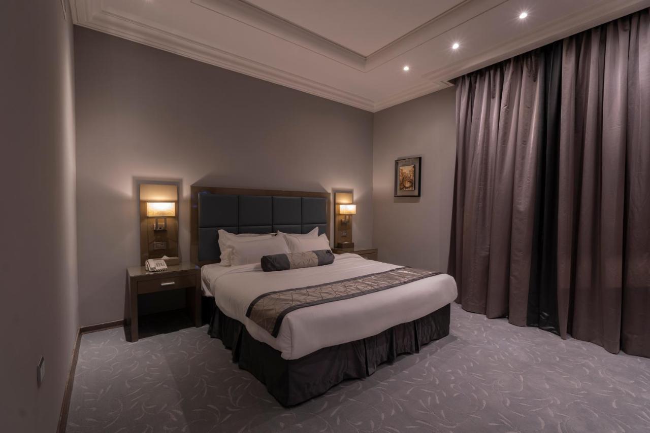 Park House Aparthotel Riaad Buitenkant foto